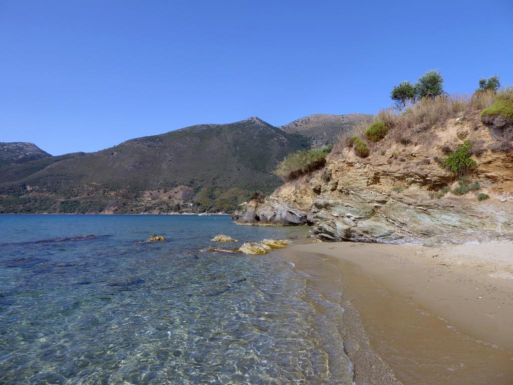 Kavoulakos Studios Skoutarion Luaran gambar