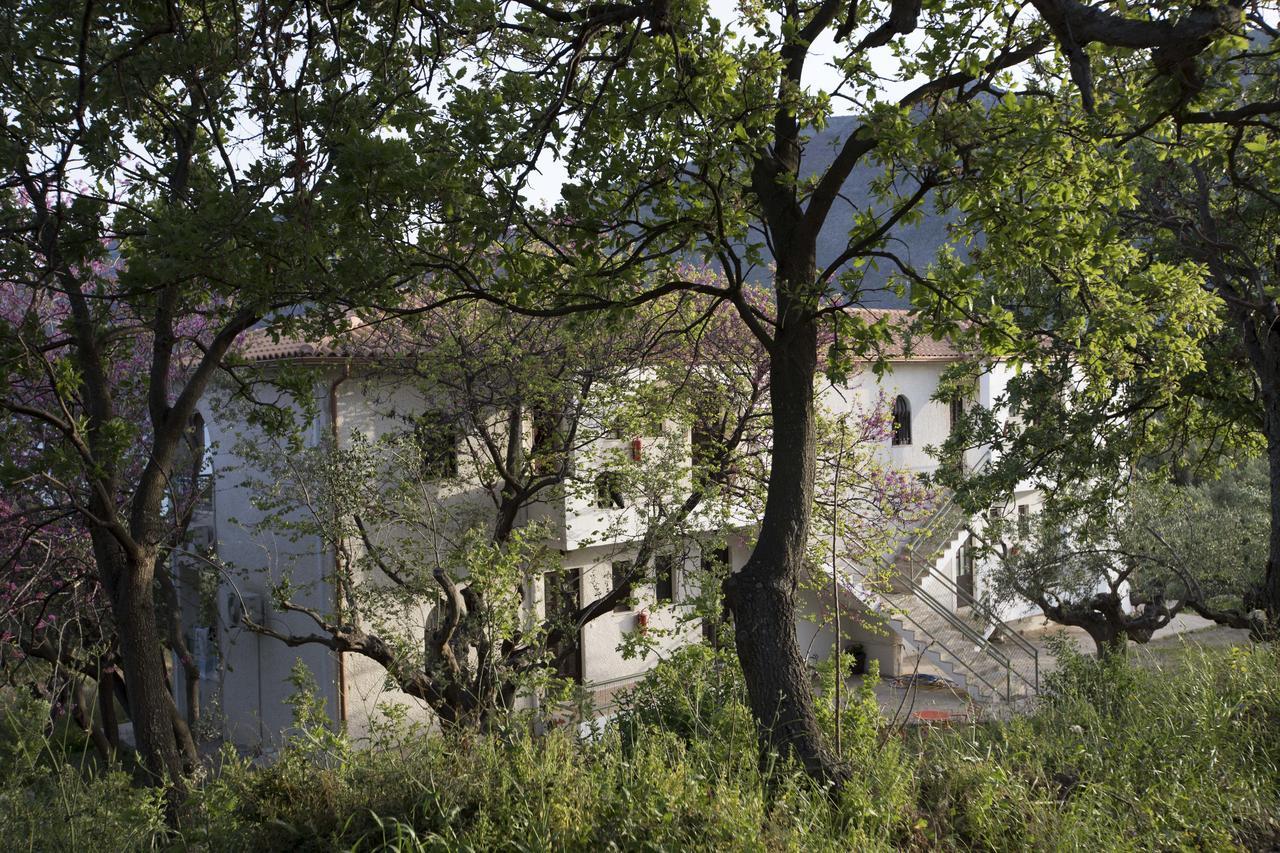 Kavoulakos Studios Skoutarion Luaran gambar