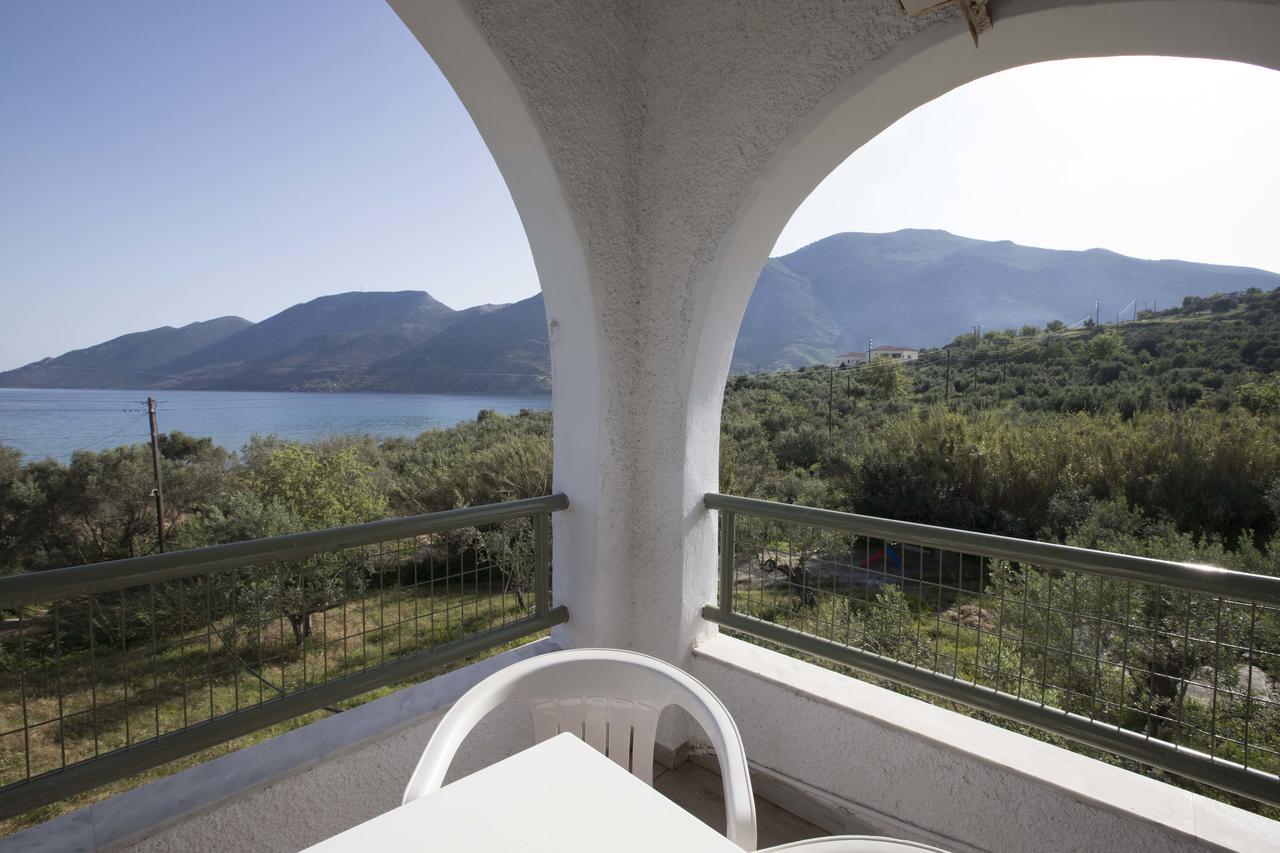 Kavoulakos Studios Skoutarion Luaran gambar